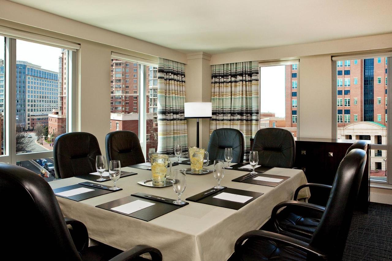 מלון The Westin Alexandria Old Town מראה חיצוני תמונה